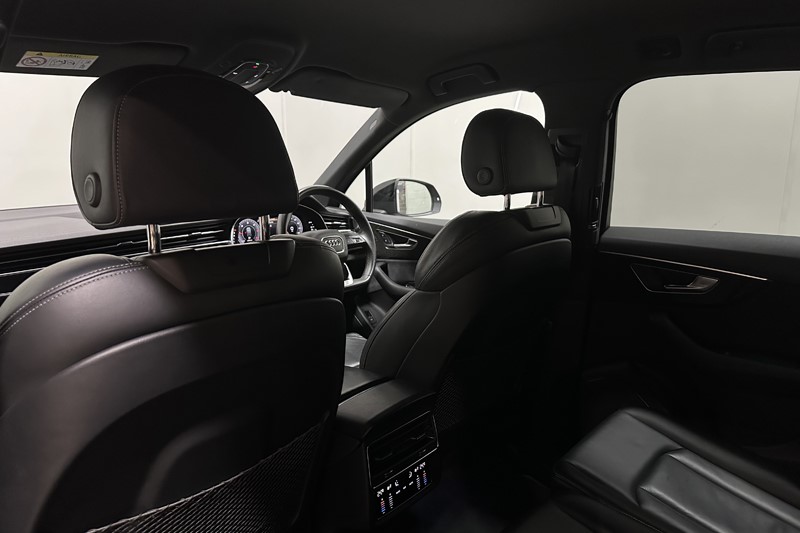 2023 (72) AUDI Q7 45 TDI Quattro S Line 5dr Tiptronic 5900996