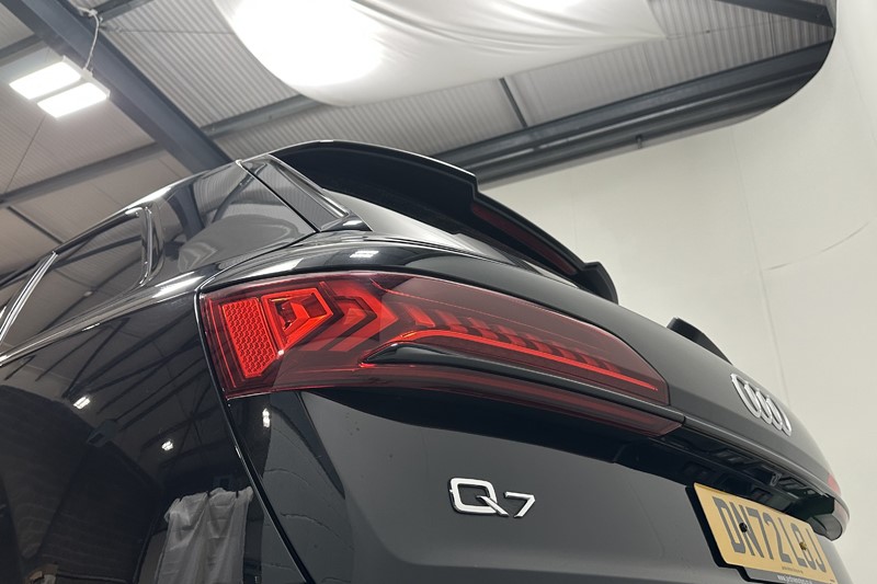 2023 (72) AUDI Q7 45 TDI Quattro S Line 5dr Tiptronic 5901005