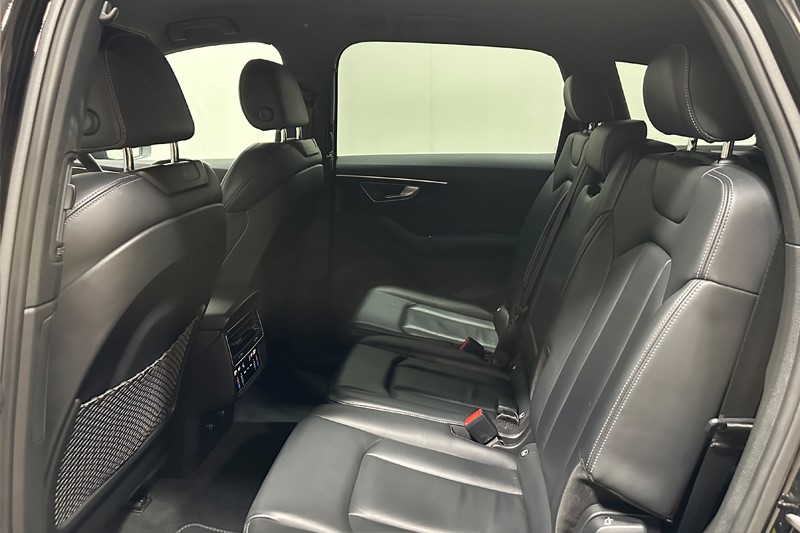 2023 (72) AUDI Q7 45 TDI Quattro S Line 5dr Tiptronic 5900963