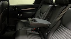 2023 (73) LAND ROVER DISCOVERY 3.0 D300 Dynamic SE 5dr Auto 5939489