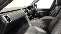 2023 (73) LAND ROVER DISCOVERY 3.0 D300 Dynamic SE 5dr Auto 5939483