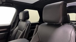 2023 (73) LAND ROVER DISCOVERY 3.0 D300 Dynamic SE 5dr Auto 5939485