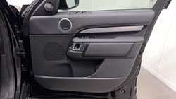 2023 (73) LAND ROVER DISCOVERY 3.0 D300 Dynamic SE 5dr Auto 5939459