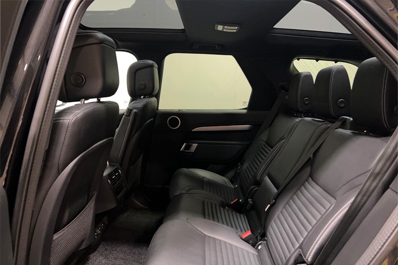 2023 (73) LAND ROVER DISCOVERY 3.0 D300 Dynamic SE 5dr Auto 5939450