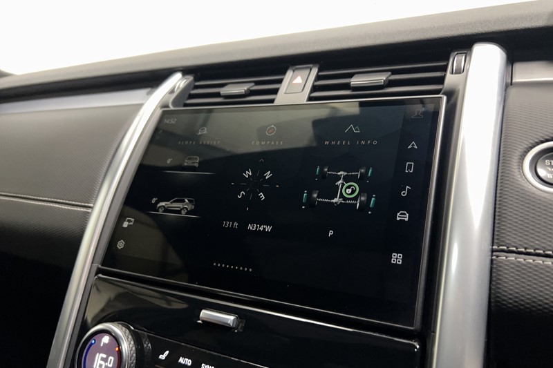 2023 (73) LAND ROVER DISCOVERY 3.0 D300 Dynamic SE 5dr Auto 5939475