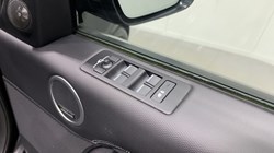 2023 (73) LAND ROVER DISCOVERY 3.0 D300 Dynamic SE 5dr Auto 5939462