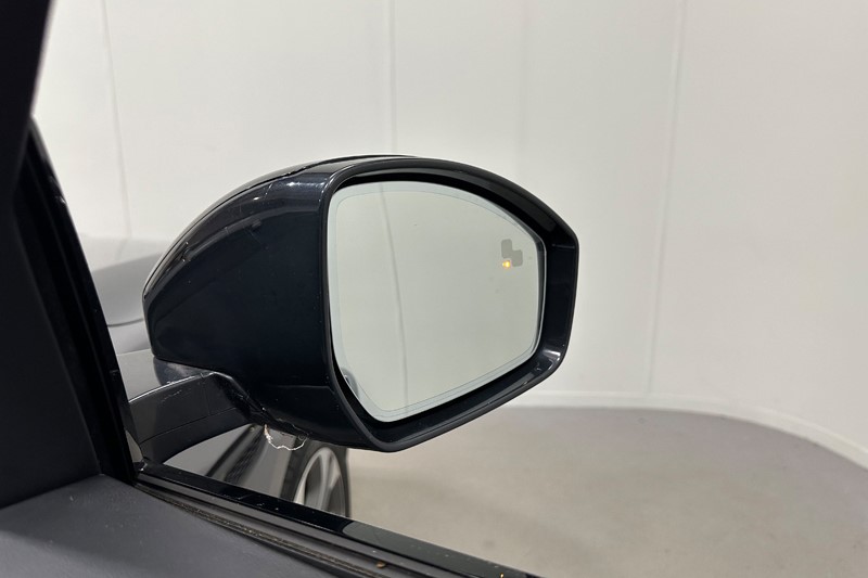 2023 (73) JAGUAR F-PACE 2.0 D200 R-Dynamic HSE Black 5dr Auto AWD 5927065