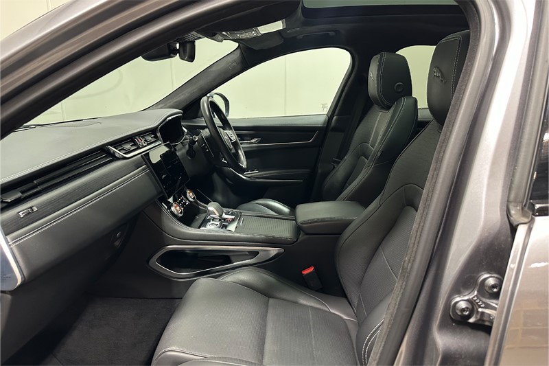2023 (73) JAGUAR F-PACE 2.0 D200 R-Dynamic HSE Black 5dr Auto AWD 5927051