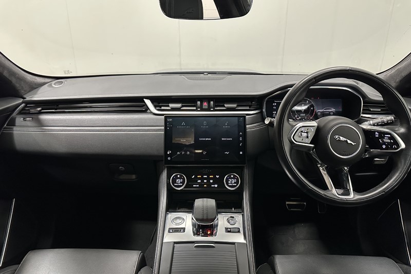 2023 (73) JAGUAR F-PACE 2.0 D200 R-Dynamic HSE Black 5dr Auto AWD 5927058