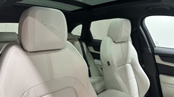 2023 (23) JAGUAR F-PACE 2.0 D200 R-Dynamic Black 5dr Auto AWD 5927117