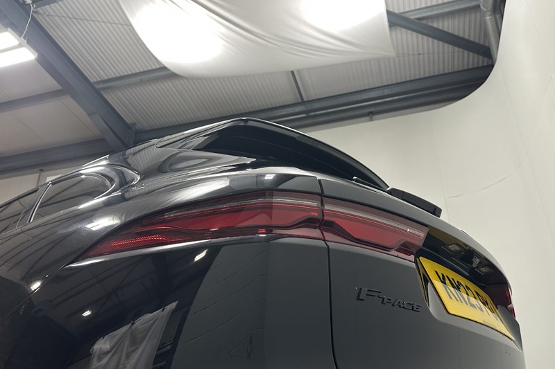 2023 (23) JAGUAR F-PACE 2.0 D200 R-Dynamic Black 5dr Auto AWD 5927142