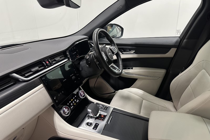 2023 (23) JAGUAR F-PACE 2.0 D200 R-Dynamic Black 5dr Auto AWD 5927133