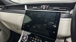 2023 (23) JAGUAR F-PACE 2.0 D200 R-Dynamic Black 5dr Auto AWD 5927127