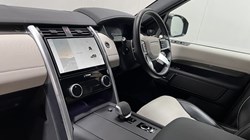 2023 (23) LAND ROVER DISCOVERY 3.0 D300 Metropolitan Edition 5dr Auto 5944971