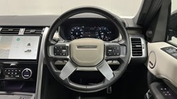 2023 (23) LAND ROVER DISCOVERY 3.0 D300 Metropolitan Edition 5dr Auto 5944968