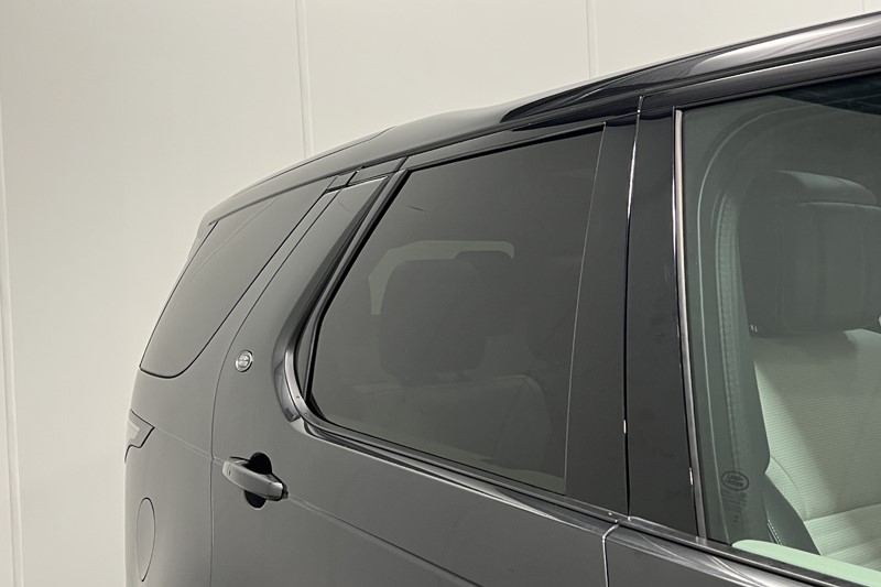2023 (23) LAND ROVER DISCOVERY 3.0 D300 Metropolitan Edition 5dr Auto 5944934