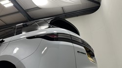 2024 (24) LAND ROVER RANGE ROVER EVOQUE 2.0 D200 Dynamic HSE 5dr Auto 5932891