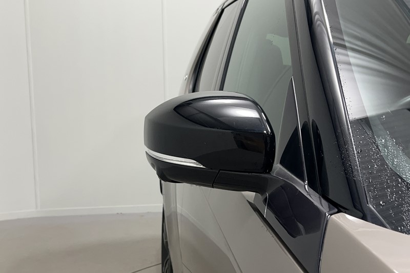 2023 (23) LAND ROVER DISCOVERY 3.0 D300 R-Dynamic HSE 5dr Auto 5957655