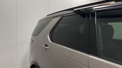 2023 (23) LAND ROVER DISCOVERY 3.0 D300 R-Dynamic HSE 5dr Auto 5957653