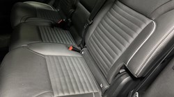 2023 (23) LAND ROVER DISCOVERY 3.0 D300 R-Dynamic HSE 5dr Auto 5957638
