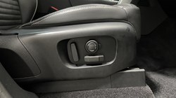 2023 (23) LAND ROVER DISCOVERY 3.0 D300 R-Dynamic HSE 5dr Auto 5957615