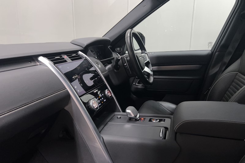 2023 (23) LAND ROVER DISCOVERY 3.0 D300 R-Dynamic HSE 5dr Auto 5957634