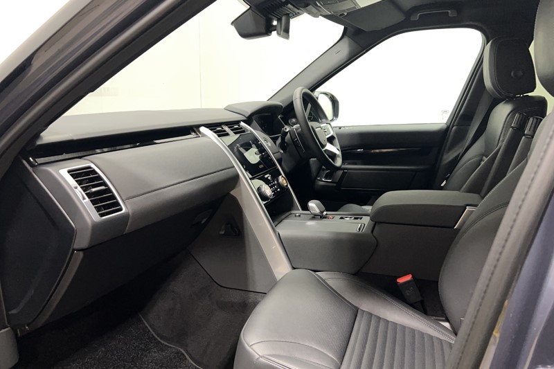 2025 (25) LAND ROVER DISCOVERY 3.0 D350 S 5dr Auto 5944900
