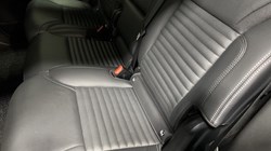 2025 (25) LAND ROVER DISCOVERY 3.0 D350 S 5dr Auto 5944905