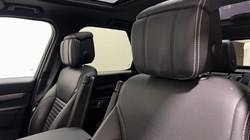 2024 (73) LAND ROVER DISCOVERY 3.0 D300 Dynamic HSE 5dr Auto 5965406