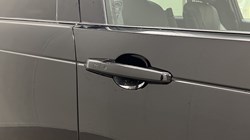 2024 (73) LAND ROVER DISCOVERY 3.0 D300 Dynamic HSE 5dr Auto 5965423