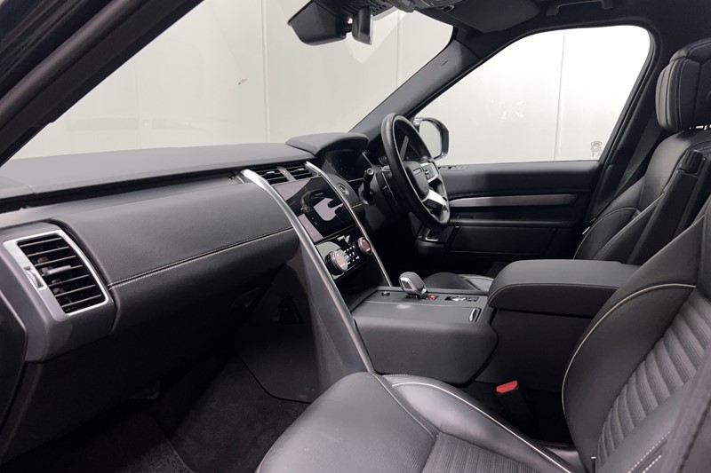 2024 (73) LAND ROVER DISCOVERY 3.0 D300 Dynamic HSE 5dr Auto 5965404