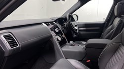 2024 (73) LAND ROVER DISCOVERY 3.0 D300 Dynamic HSE 5dr Auto 5965404