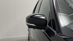 2024 (73) LAND ROVER DISCOVERY 3.0 D300 Dynamic HSE 5dr Auto 5965424