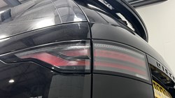 2024 (73) LAND ROVER DISCOVERY 3.0 D300 Dynamic HSE 5dr Auto 5965417