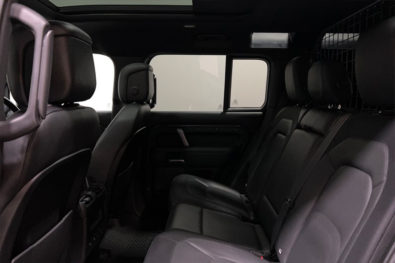 2022 (22) LAND ROVER DEFENDER 3.0 D250 X-Dynamic HSE 110 5dr Auto 5957699