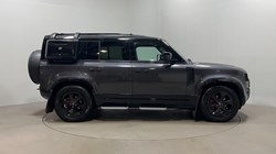 2022 (22) LAND ROVER DEFENDER 3.0 D250 X-Dynamic HSE 110 5dr Auto 5957700