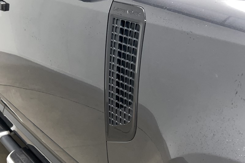 2022 (22) LAND ROVER DEFENDER 3.0 D250 X-Dynamic HSE 110 5dr Auto 5957748