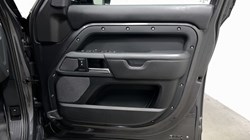 2022 (22) LAND ROVER DEFENDER 3.0 D250 X-Dynamic HSE 110 5dr Auto 5957708