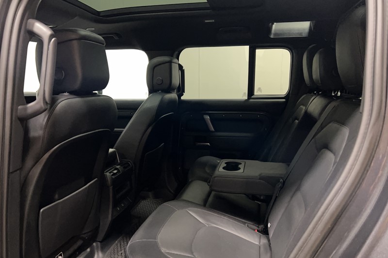 2022 (22) LAND ROVER DEFENDER 3.0 D250 X-Dynamic HSE 110 5dr Auto 5957738