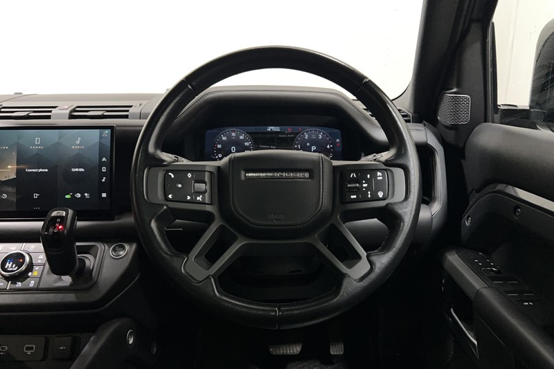 2022 (22) LAND ROVER DEFENDER 3.0 D250 X-Dynamic HSE 110 5dr Auto 5957706