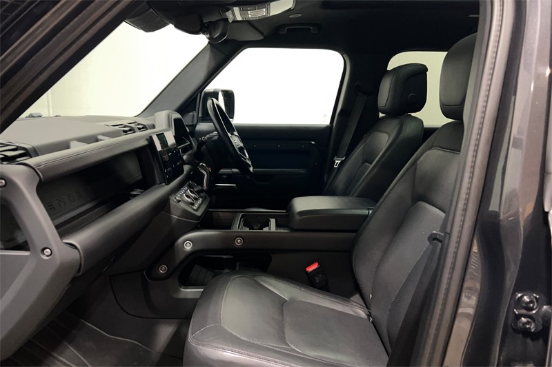 2022 (22) LAND ROVER DEFENDER 3.0 D250 X-Dynamic HSE 110 5dr Auto 5957698