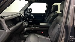 2022 (22) LAND ROVER DEFENDER 3.0 D250 X-Dynamic HSE 110 5dr Auto 5957698