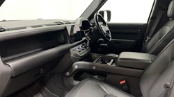 2022 (22) LAND ROVER DEFENDER 3.0 D250 X-Dynamic HSE 110 5dr Auto 5957731