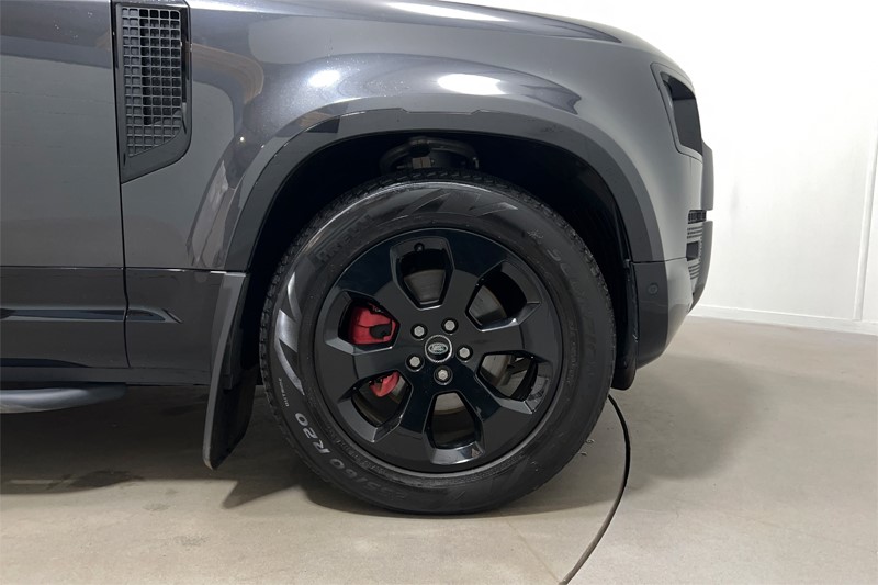2022 (22) LAND ROVER DEFENDER 3.0 D250 X-Dynamic HSE 110 5dr Auto 5957703