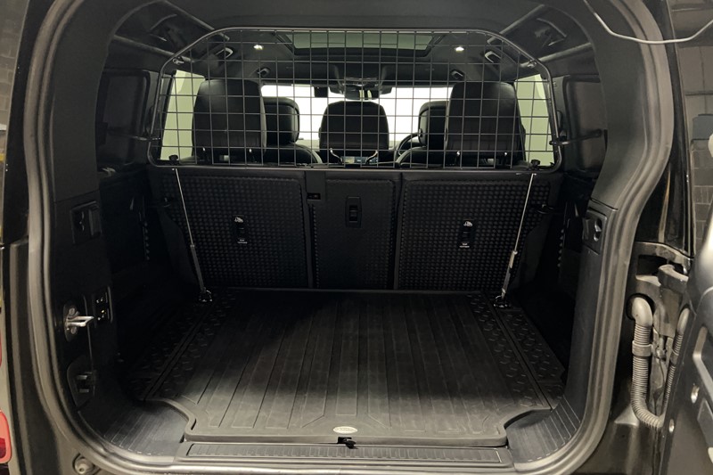 2022 (22) LAND ROVER DEFENDER 3.0 D250 X-Dynamic HSE 110 5dr Auto 5957739