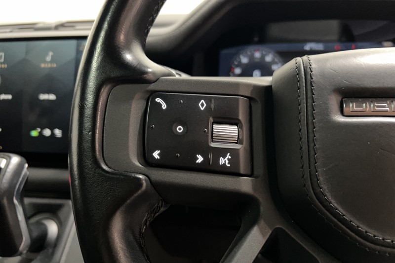 2022 (22) LAND ROVER DEFENDER 3.0 D250 X-Dynamic HSE 110 5dr Auto 5957719
