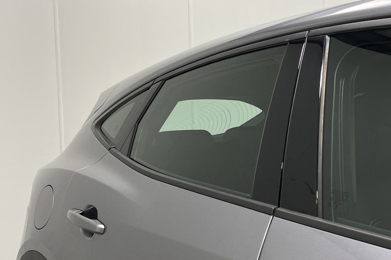 2023 (23) JAGUAR E-PACE 1.5 P300e R-Dynamic S 5dr Auto 5982806