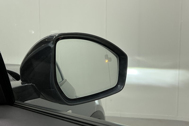 2023 (23) JAGUAR E-PACE 1.5 P300e R-Dynamic S 5dr Auto 5982804