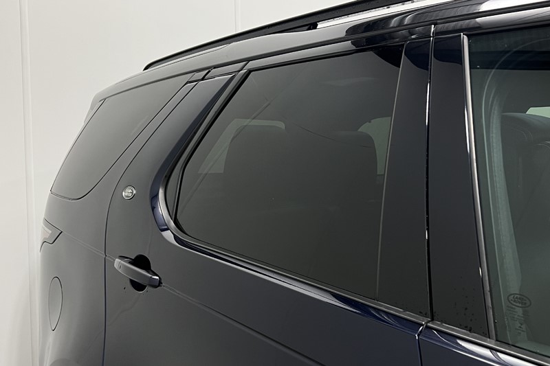 2023 (23) LAND ROVER DISCOVERY 3.0 D300 R-Dynamic HSE 5dr Auto 5975346