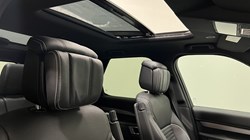 2023 (23) LAND ROVER DISCOVERY 3.0 D300 R-Dynamic HSE 5dr Auto 5975313